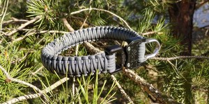 Collar de perro Paracord resistente personalizado de fábrica con hebilla de hardware Collar grueso duradero para perro grande mediano - Product Image 5