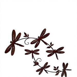 Moderna Silueta de Libélula Americana de Metal para Colgar, Arte Mural Móvil para Exteriores, Ideal para Cumpleaños y Pascua - Product Image 3