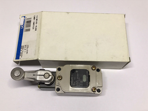 Interruptor de límite de palanca giratoria WLH2-YLD9 - WLH2 NO NC LED 4536854446344 - Product Image 3