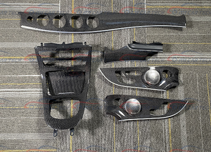 Finition intérieure en fibre de carbone pour <span class=keywords><strong>Mercedes</strong></span>-Benz W213 E400 <span class=keywords><strong>Coupé</strong></span> deux portes et quatre portes, panneau central et panneau de porte, remplacement - Product Image 4