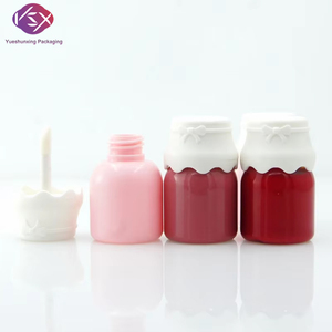 Yueshunxing 8ml Mini lucu anak-anak bentuk spesial logo kustom botol kemasan plastik merah muda tutup putih tabung <span class=keywords><strong>Lip</strong></span> <span class=keywords><strong>Gloss</strong></span> - Product Image 1