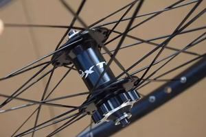 Fabricante vendiendo directamente XTR ruedas 60 anillos 7 rodamientos <span class=keywords><strong>de</strong></span> montaña <span class=keywords><strong>bicicleta</strong></span> <span class=keywords><strong>de</strong></span> rueda <span class=keywords><strong>de</strong></span> <span class=keywords><strong>bicicleta</strong></span> 27,5 - Product Image 3