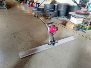 เครื่องฉาบปูนคอนกรีตแบบสั่นสะเทือน ใช้เครื่องยนต์เบนซิน  ลดราคาพิเศษ - Product Image 3
