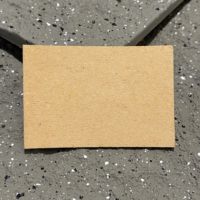 Étiquettes de vêtements personnalisées Étiquettes en cuir pour jeans Nom de marque pour sacs Chaussures Vêtements pour chapeaux Accessoires avec des formes de fleurs en forme de cœur