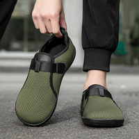 Sepatu lari kasual bergaya dengan ujung lebar untuk pria, lebar, tahan aus, warna solid modis, sepatu lari bernapas.
