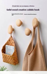 Crochets autocollants en forme de galets en noyer noir et hêtre créatifs, sans perçage, pour la chambre à coucher et le salon - Product Image 6