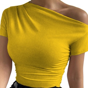 Camiseta Asimétrica de Manga Corta con Pliegues, Nueva Colección Primavera-Verano para Mujer, de Alta Calidad, Personalizable al por Mayor (OEM) - Product Image 3