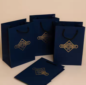 Bolsa de <span class=keywords><strong>Regalo</strong></span> de Cartón Blanco de Alta Gama con Logotipo Personalizado para Joyería <span class=keywords><strong>y</strong></span> Ropa, con Laminado Mate, Recubrimiento UV <span class=keywords><strong>y</strong></span> Esponja - Product Image 6