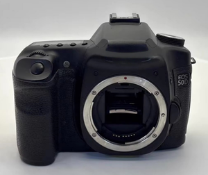 Cámara Réflex Digital de un Solo Lente (SLR) 50D, Solo Cuerpo, con Salida de Video - Product Image 1