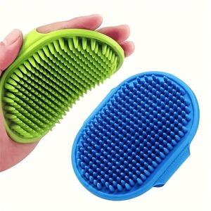 แปรงอาบน้ำสัตว์เลี้ยงแบบมีด้ามจับ ถุงมือ TPR นวดและขจัดขนสุนัข - Product Image 1