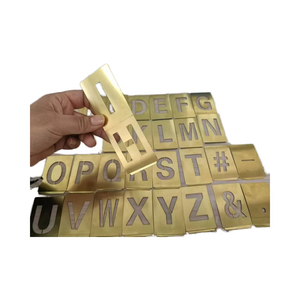 Ensemble de verrouillage en laiton <span class=keywords><strong>pochoir</strong></span> <span class=keywords><strong>peinture</strong></span> en aérosol en laiton lettre <span class=keywords><strong>pochoir</strong></span> réutilisable laiton <span class=keywords><strong>Alphabet</strong></span> métal <span class=keywords><strong>pochoir</strong></span> - Product Image 1
