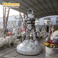 Sculpture de sol en résine de style astronaute pour la décoration de la maison, de l'hôtel et des boutiques