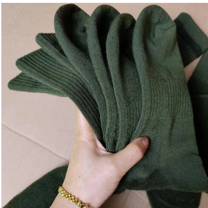 Calcetines Deportivos DFS01 con Logotipo Personalizado, Color Verde Jungla, de Algodón Antifúngico, de Lana Larga, Calcetines Verdes para Hombre, Calcetines de Invierno - Product Image 2