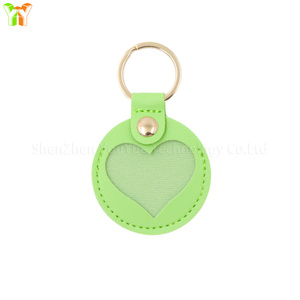 Borsa a forma di cuore Charm graziosa custodia per peli di animali domestici Mini portachiavi in pelle PVC porta borse zaino da donna ciondolo affascinante - Product Image 2