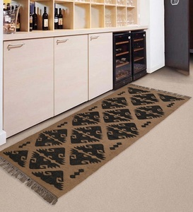 Tapis géométrique en laine Kilim Tapis décoratif naturel fait main pour intérieurs élégants Durable pour chambre à coucher salon bureau - Product Image 1