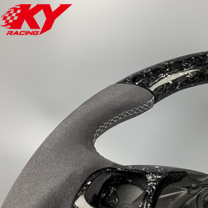 Volant sport racing en fibre de carbone forgée, fin et blanc, sur mesure, compatible avec Ford Fiesta ST MK7 MK7.5 - Product Image 2