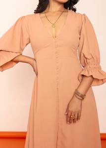 Vestido midi con mangas detalladas, vestido informal para mujer con tela ligera, silueta favorecedora y ajuste cómodo. - Product Image 3