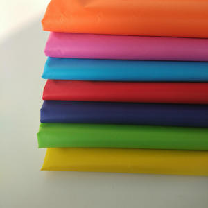300 T 100% <span class=keywords><strong>taffetas</strong></span> de polyester avec imperméable à l'eau, PA revêtement PU, <span class=keywords><strong>utilisation</strong></span> pour le vêtement de mode coquille - Product Image 4