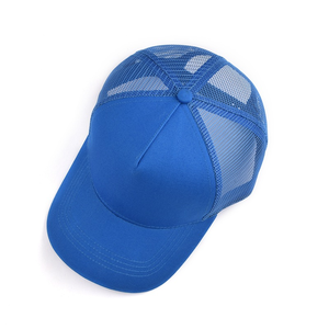 Gorra de camionero lisa de 5 paneles personalizada, gorra de camionero de malla en blanco de algodón de <span class=keywords><strong>Color</strong></span> sólido con parches bordados con logotipo - Product Image 4