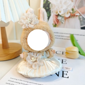 Colección de Pelucas de Novia con Velo de Perlas para Muñecas de 15 cm, Hechas a Mano, con Diseño de Dibujos Animados, Modernas y Lindas, Venta al por Mayor - Product Image 1