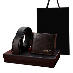 <span class=keywords><strong>Set</strong></span> Regalo <span class=keywords><strong>Cintura</strong></span> <span class=keywords><strong>e</strong></span> <span class=keywords><strong>Portafoglio</strong></span> in Pelle di Vacchetta per <span class=keywords><strong>Uomo</strong></span> con Fibbia Automatica in Lega Confezione Regalo di Alta Gamma Stile Business - Product Image 1