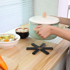 2024 New Fashion Abs Heat-proof Flame-retardant Pot Mat Creative Insulation Placemat Kitchen Folding Mat Pot Dining Table
