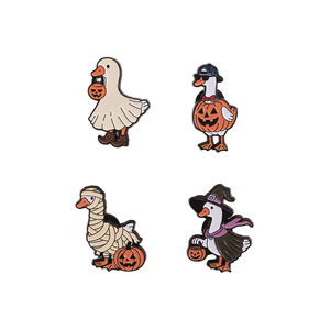 Broche en émail Halloween, motif canard et citrouille mignons, accessoire vestimentaire polyvalent, cadeau pour elle, en gros - Product Image 4