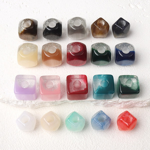 Nouveau modèle de bracelet fait main en perles carrées en résine, petit pendentif, breloque, accessoires, ornement à suspendre enfilé de perles - Product Image 1