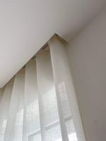 Voilages en tulle polyester aspect lin doux et écologique, à ouverture bipartite gauche/droite pour fenêtres françaises, vente en gros