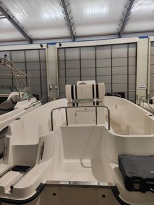 <span class=keywords><strong>Petit</strong></span> moteur hors-bord de matériel de coque de <span class=keywords><strong>bateau</strong></span> de vitesse de yacht de sport de luxe exécution soudée pour le divertissement de sports de croisière - Product Image 4