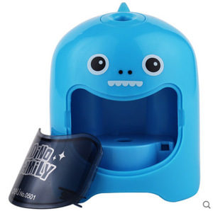 Taille-crayon électrique automatique réglable noir pour écoliers, avec construction en plastique et métal et design mignon - Product Image 1