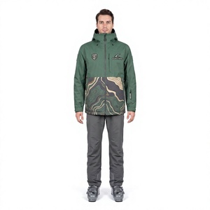 Veste de ski à capuche pour homme personnalisée en gros, impression par sublimation, imperméable 10 000 mm, respirante, anti-déchirure, softshell - Product Image 1