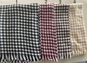 Fabricant Tops Vente Yiwu Woge Lady Écharpes En Cachemire En Gros Étole Tissé Châles Jacquard <span class=keywords><strong>Pied</strong></span> <span class=keywords><strong>De</strong></span> <span class=keywords><strong>Poule</strong></span> Écharpe D'hiver - Product Image 2