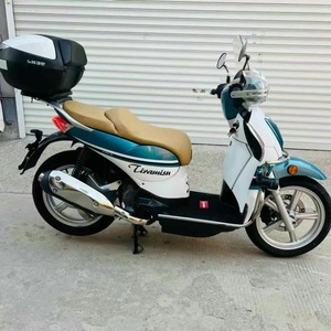 Motocyclette d'occasion, scooter <span class=keywords><strong>Piaggio</strong></span>, en excellent état. - Product Image 4