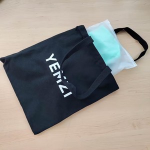 Sac fourre-tout en toile noire personnalisable avec logo, sacs de courses réutilisables en coton avec logo blanc, sacs cadeaux pour boutiques et supermarchés - Product Image 4
