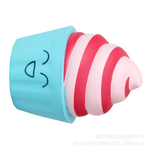 Jouet anti-stress en forme de cupcake glacé pour enfants de 5 à 7 ans, unisexe, objet décoratif - Product Image 4