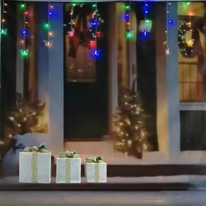 Set Van Drie Warme Witte Kerstversieringen In Geschenkdozen Die Een Gezellig Wit Licht Uitstralen