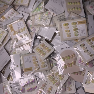 <span class=keywords><strong>Uñas</strong></span> Postizas Hechas a Mano al por Mayor, de Alta Calidad, Material Acrílico, Diseños Almendrados y Cuadrados, Pre-diseñadas, Certificadas por la CE - Product Image 2