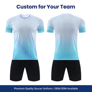 Maillot de football personnalisé en polyester sublimé avec logo, nom et numéro, maillot de foot OEM en gros - Product Image 1