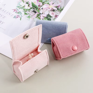 Sac de rangement pour bijoux en velours couleur pastel Morandi, forme arche, fermeture à bouton-pression, étui portable et léger - Product Image 4