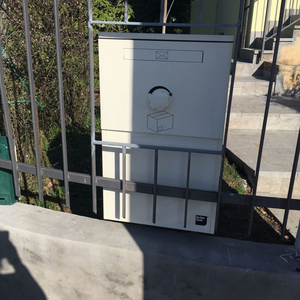 Boîte de dépôt de colis antivol murale en feuille galvanisée durable pour clôture - Product Image 3