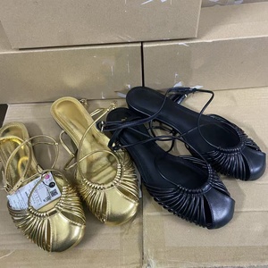 Sandalias Planas con Tira al Tobillo para <span class=keywords><strong>Mujer</strong></span>, Efecto Metálico Dorado, Punta Redonda, Diseño Abierto - Product Image 4