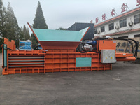 Presse à balles hydraulique horizontale automatique de 100 tonnes pour le recyclage/compaction des déchets de papier, des bouteilles en plastique et des textiles