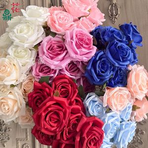 Bouquet de roses artificielles Fleurs en soie plastique Décoration de mariage Style moderne fait main - Product Image 5