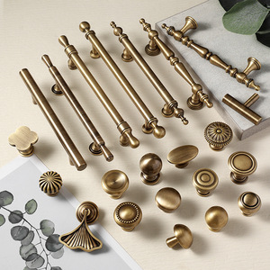 Traditional Brass <b>Cabinet</b> Handles and <b>Knobs</b> Bar Shape Durable for Kitchen Furniture - Product Image 2