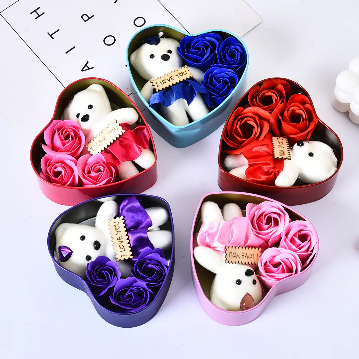 Heart-Shaped 3pcs Soap Rose Flowers Bear Gift Box For Valentines Day Gift