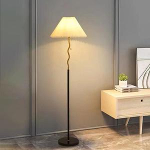 Lámpara de Pie Escandinava con Pantalla Blanca de Metal, LED, Altura Ajustable, para Dormitorio o Sala de Estar - Product Image 3