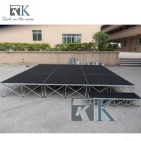 Scène portable d'extérieur en contreplaqué avec podium en alliage d'aluminium pour spectacles de théâtre et de chorale