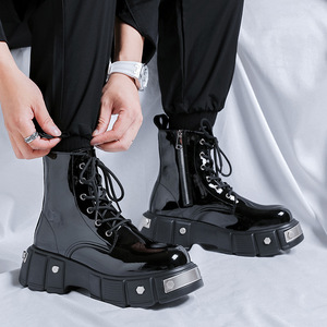 Bottes à lacets pour hommes de haute qualité, design durable et tendance, esthétique mécanique élégante, plates pour l'hiver et l'automne - Product Image 1
