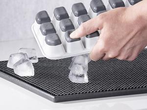 Moule à glaçons en plastique durable avec couvercle, plateau à bâtonnets pour une libération facile, vente en gros - Product Image 3